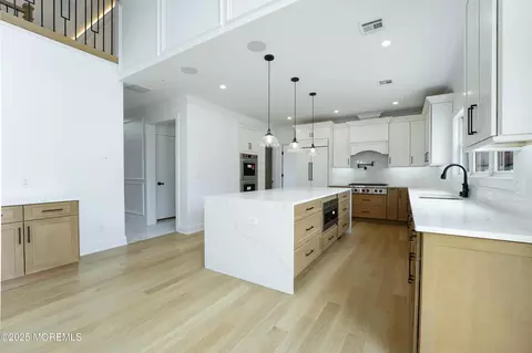 806 Arbor Rd, Paramus, NJ 07652 photo 7