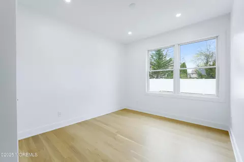 806 Arbor Rd, Paramus, NJ 07652 photo 23
