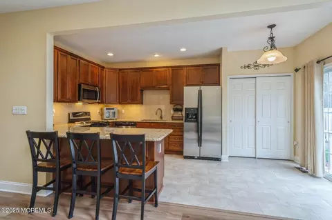 33 Brookfield Dr, Jackson, NJ 08527 photo 4