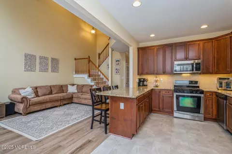 33 Brookfield Dr, Jackson, NJ 08527 photo 6