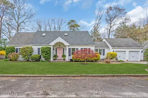 830 Huntington Ave, Pine Beach, NJ 08741