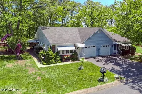 13 Swift Cir #A, Whiting, NJ 08759
