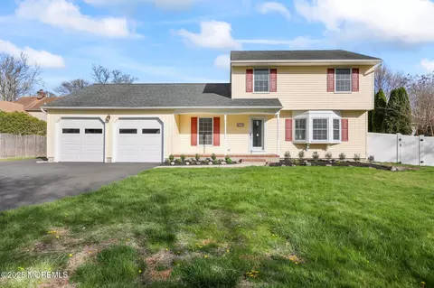 30 Cliffwood Dr, Neptune City, NJ 07753