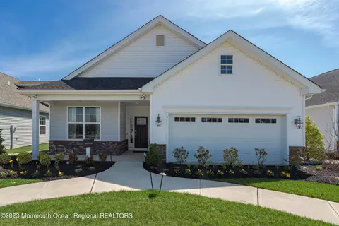 7 Canterbury Rd, Plumsted, NJ 08533