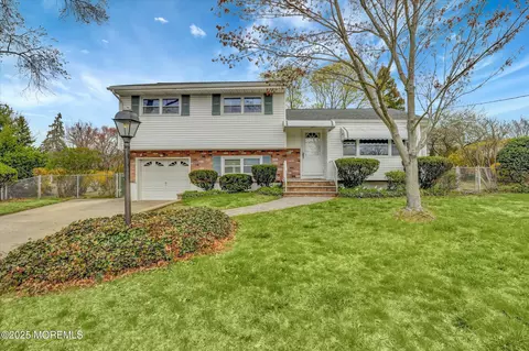 914 Green Grove Rd, Tinton Falls, NJ 07753
