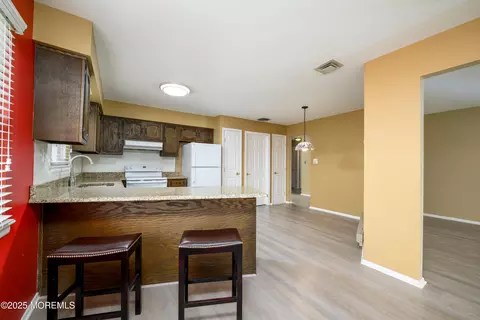 27 Blake Cir, Brick, NJ 08724 photo 16