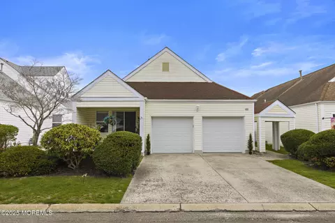 133 Longwood Dr, Manahawkin, NJ 08050