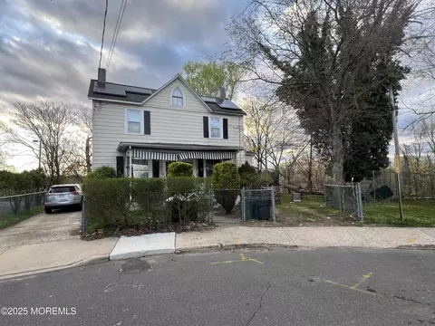 2 Tilton Ave # -4, Red Bank, NJ 07701