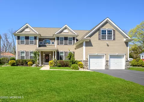 5 Baldwin Ave, Morganville, NJ 07751