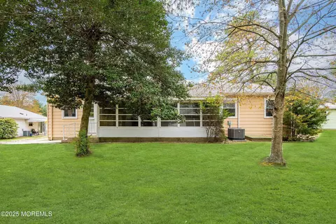 1 Adams Ct, Whiting, NJ 08759 photo 8
