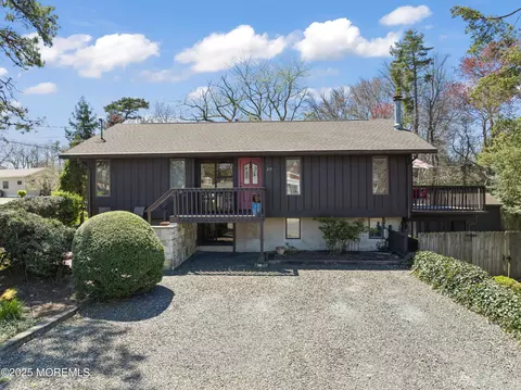 235 Radnor Ave, Pine Beach, NJ 08741