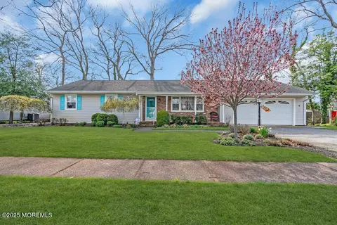 9 Scheiber Dr, Brick, NJ 08723 photo 4