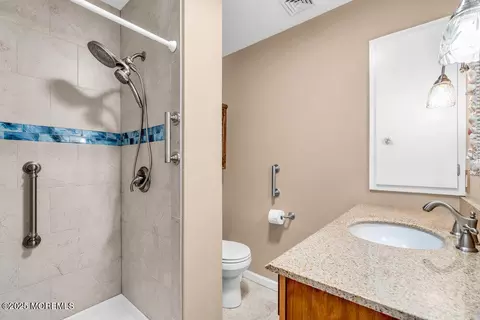 9 Scheiber Dr, Brick, NJ 08723 photo 23