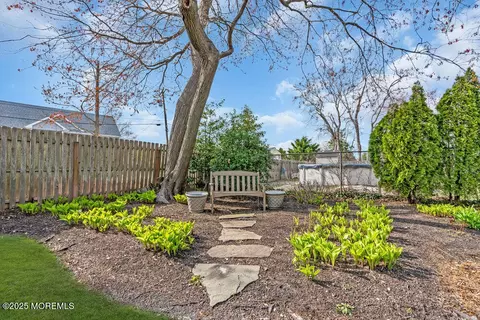 9 Scheiber Dr, Brick, NJ 08723 photo 32