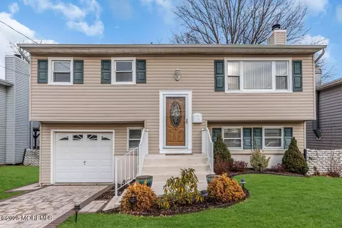 304 Beachwood Way, Keyport, NJ 07735