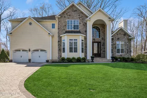 1549 Sterling Dr, Manasquan, NJ 08736