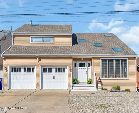 8 Bahia Ct, Brick, NJ 08723