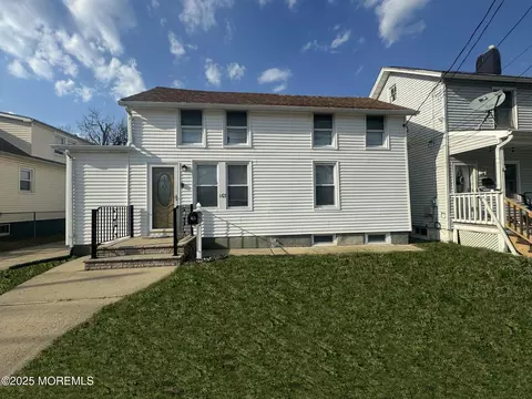 163 2nd St, Keyport, NJ 07735