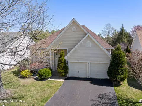 12 Fish Pond Ter, Barnegat, NJ 08005