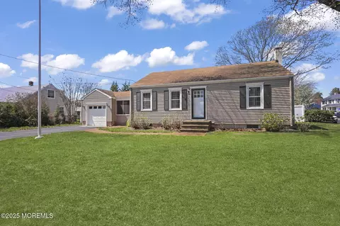 1515 Walnut St, Wall, NJ 07719