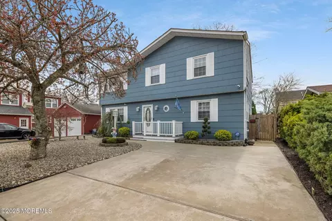 504 Crestview Ter, Point Pleasant, NJ 08742