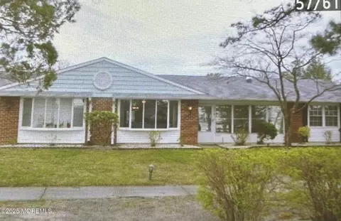 1091 Argyll Cir #B, Lakewood, NJ 08701