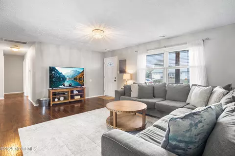 Living - 10 Oneida Ave, Waretown, NJ 08758 photo 1 of 1