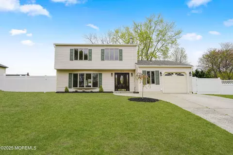 223 Alden Ct, Aberdeen, NJ 07747