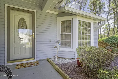 Exterior - 2 York Dr, Forked River, NJ 08731 photo 6 of 14