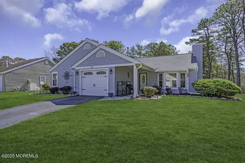 Exterior - 2 York Dr, Forked River, NJ 08731 photo 2 of 14