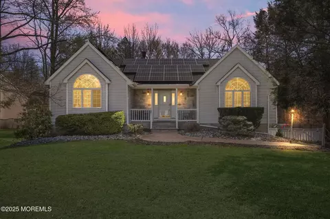 69 Johnson Ln, Jackson, NJ 08527