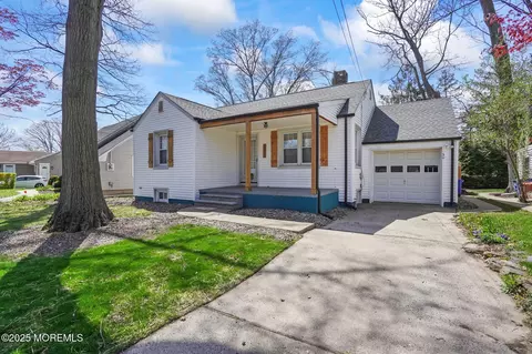 230 Highland Dr, Milltown, NJ 08850