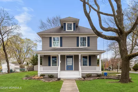 496 W Park Ave, Oakhurst, NJ 07755