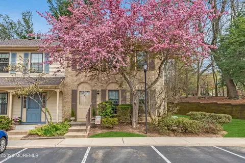 86 Bradford Ct, Aberdeen, NJ 07747