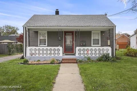 135 3rd Ave, Neptune City, NJ 07753
