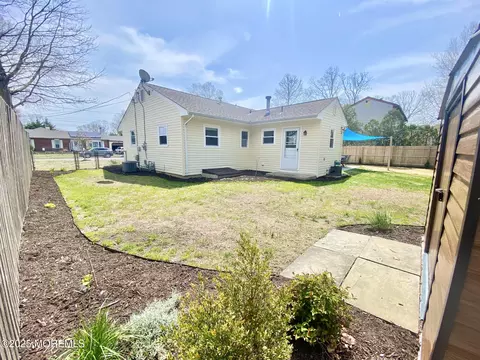 Exterior - 32 Birch Dr, Brick, NJ 08723 photo 3 of 4