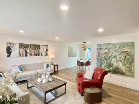 Living - 32 Birch Dr, Brick, NJ 08723 photo 1 of 2