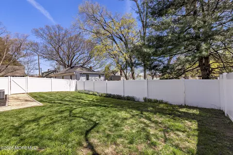 Exterior - 6 Viola Ave, Leonardo, NJ 07737 photo 6 of 7
