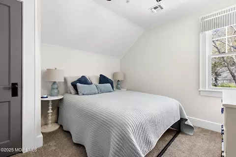 Bedroom - 6 Viola Ave, Leonardo, NJ 07737 photo 4 of 5