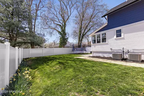 Exterior - 6 Viola Ave, Leonardo, NJ 07737 photo 5 of 7