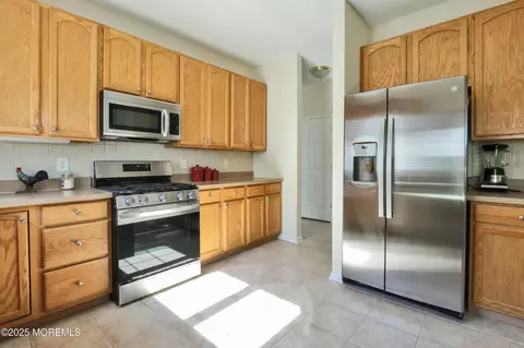21 Pancoast Rd, Waretown, NJ 08758 photo 5