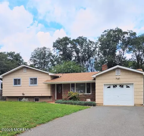 257 Vermont Dr, Brick, NJ 08723