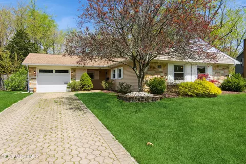 59 Chilton Ln, Aberdeen, NJ 07747