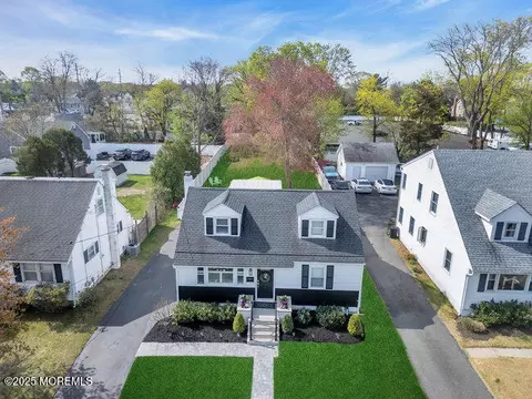 707 Park Ave, Spring Lake Heights, NJ 07762