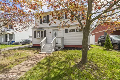 937 Greenwood Ave, Keyport, NJ 07735