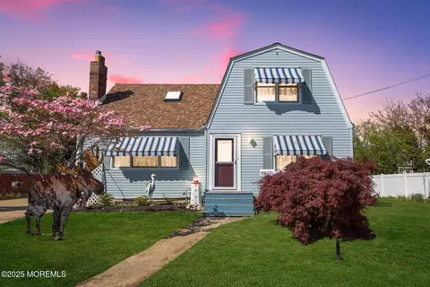 100 Bay Ave, Atlantic Highlands, NJ 07716