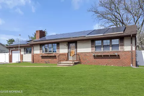 506 Irisado Dr, Brick, NJ 08723