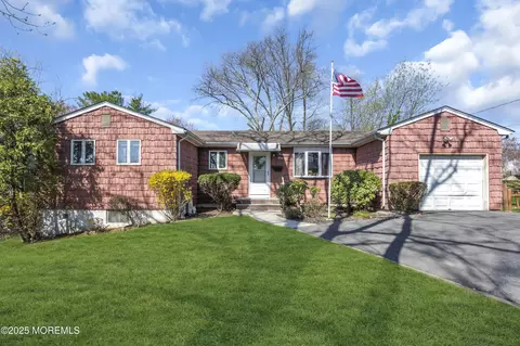 48 Bradford Rd, East Brunswick, NJ 08816