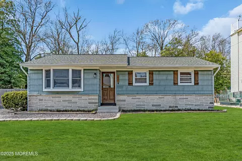 42 Ocean Blvd, Little Egg Harbor, NJ 08087