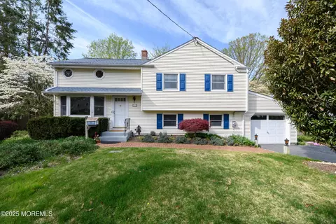 6 Chanceville Pl, Middletown, NJ 07748